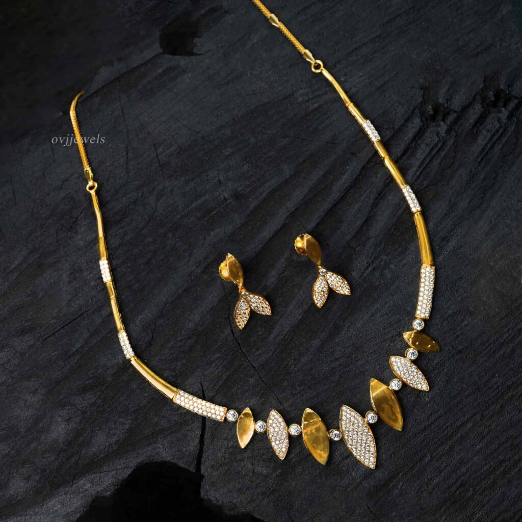 Trendy Leaf Short necklace and earrings